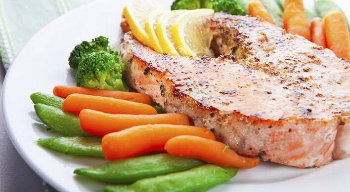 ماهی با سبزیجات برای افزایش قدرت بعد از 50